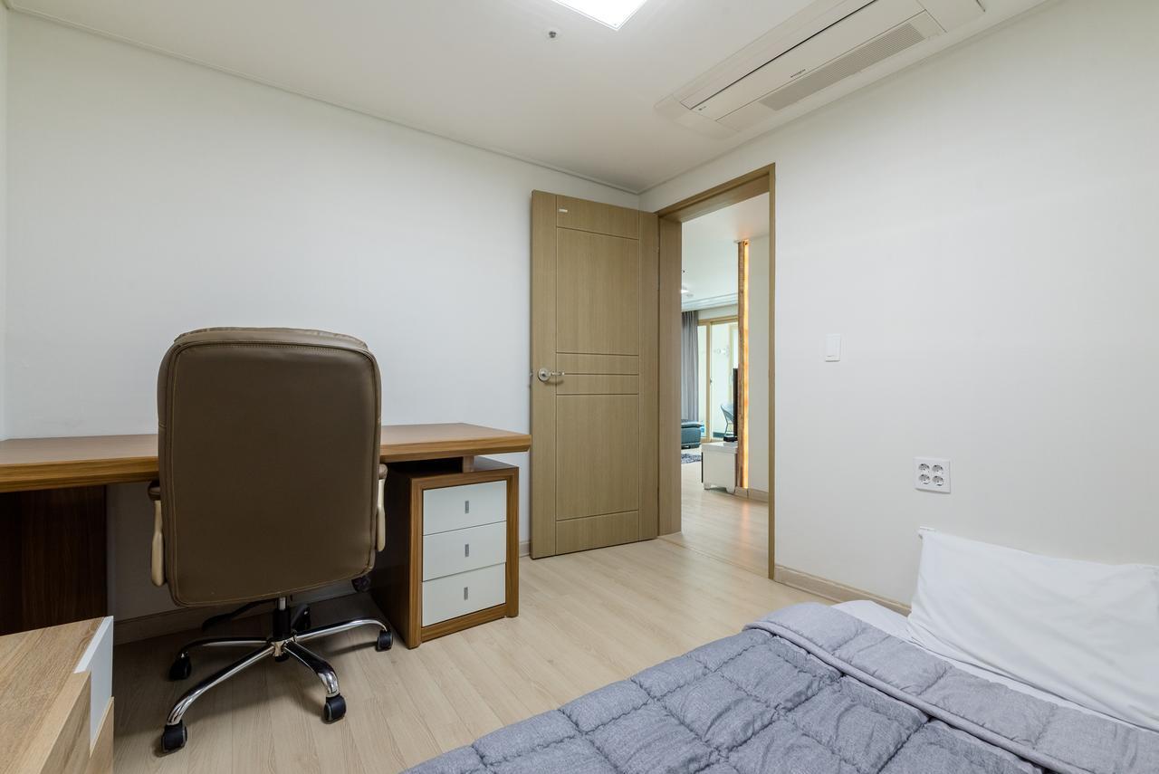 Home Fourest Residence Hotel Okpo Geoje Exterior photo