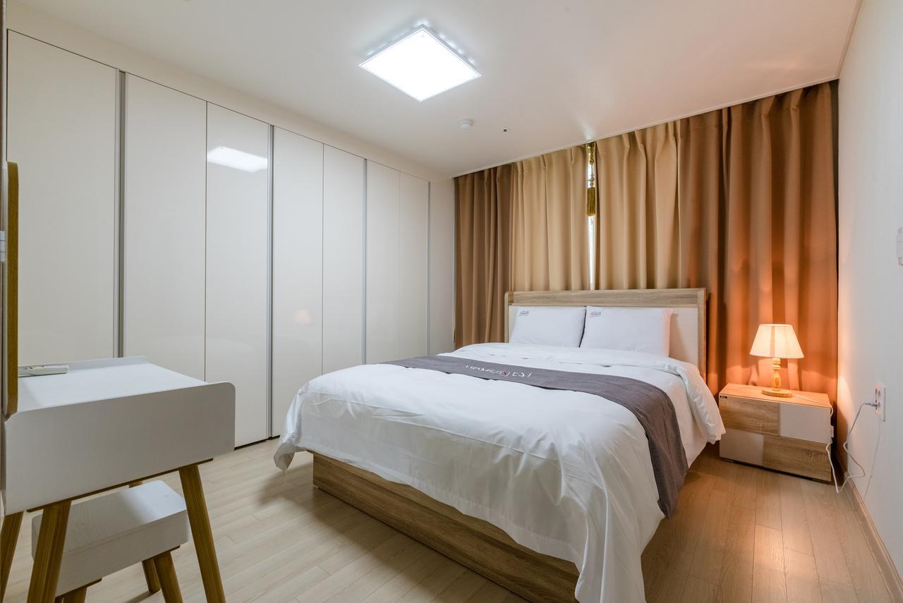 Home Fourest Residence Hotel Okpo Geoje Exterior photo